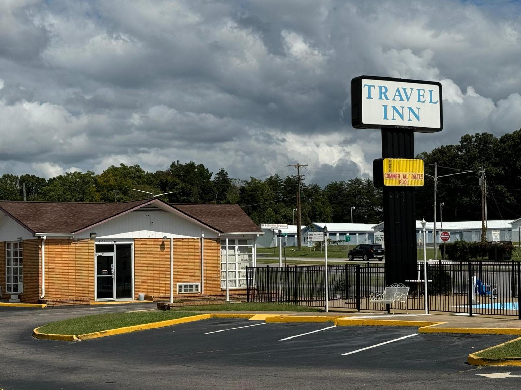 Travel Inn By Oyo Danville Us-29 Dış mekan fotoğraf